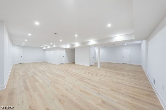 302 West Ln, Clark Twp., NJ 07066