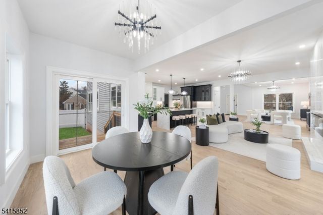 302 West Ln, Clark Twp., NJ 07066