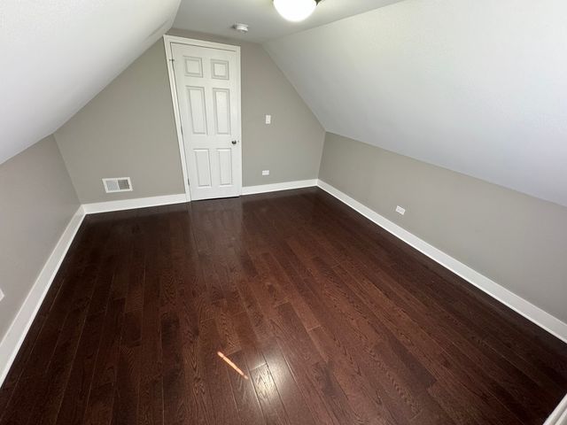 7772 Lawler Avenue, Burbank, IL 60459