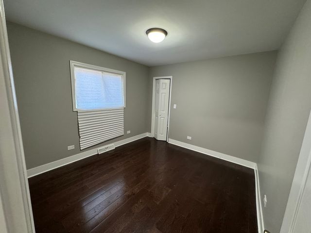 7772 Lawler Avenue, Burbank, IL 60459
