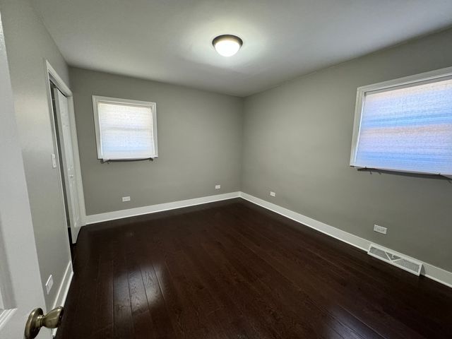 7772 Lawler Avenue, Burbank, IL 60459
