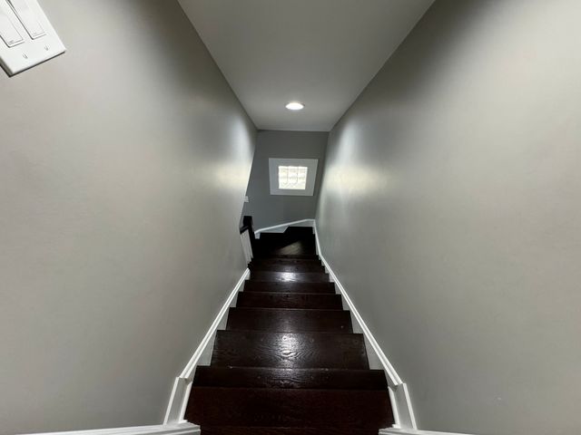 7772 Lawler Avenue, Burbank, IL 60459