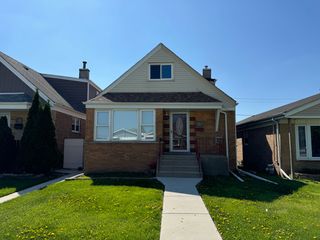 7772 Lawler Avenue, Burbank, IL 60459