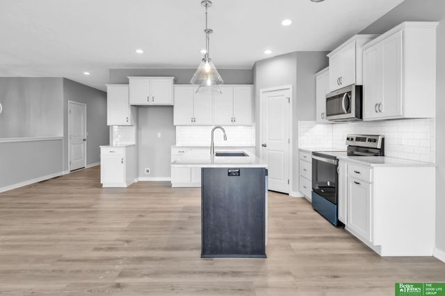 11105 N 161 Street, Bennington, NE 68007