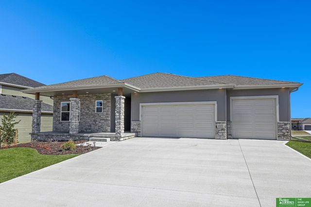 11105 N 161 Street, Bennington, NE 68007