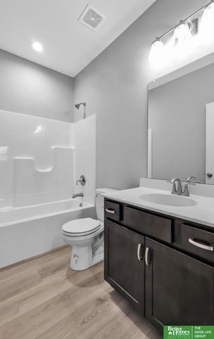 11105 N 161 Street, Bennington, NE 68007