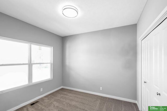 11105 N 161 Street, Bennington, NE 68007