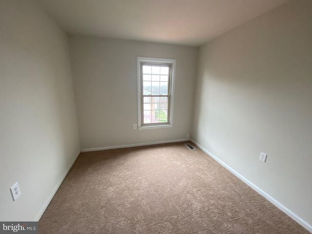 12116 STALLION CT, Woodbridge, VA 22192