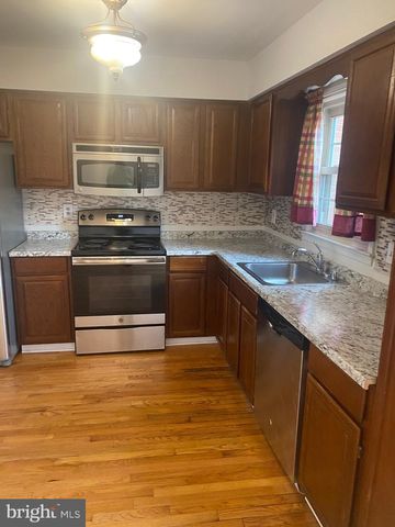 12116 STALLION CT, Woodbridge, VA 22192