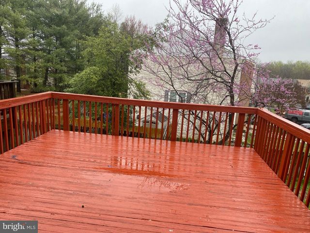 12116 STALLION CT, Woodbridge, VA 22192