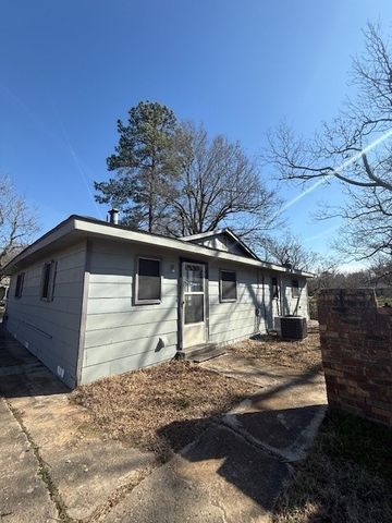 1471 10th Street NE, Paris, TX 75460