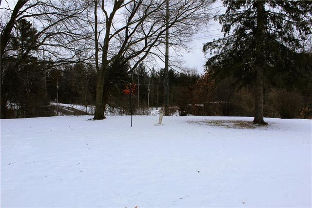 2551 Roberts Court, Altoona, WI 54720