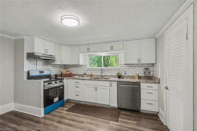 4534 Rocklane Drive, Walkertown, NC 27051