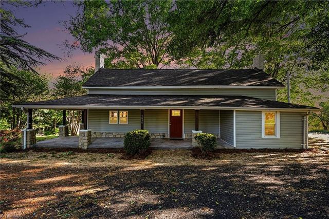 4534 Rocklane Drive, Walkertown, NC 27051