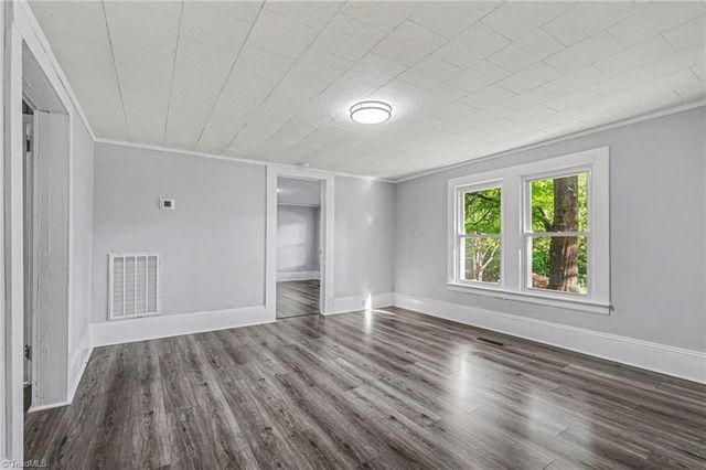 4534 Rocklane Drive, Walkertown, NC 27051