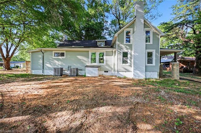 4534 Rocklane Drive, Walkertown, NC 27051