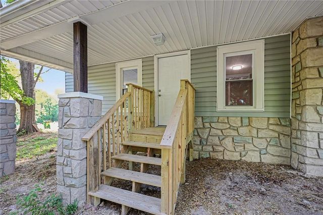 4534 Rocklane Drive, Walkertown, NC 27051