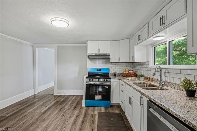 4534 Rocklane Drive, Walkertown, NC 27051