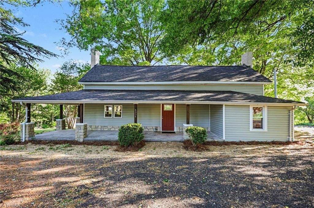 4534 Rocklane Drive, Walkertown, NC 27051