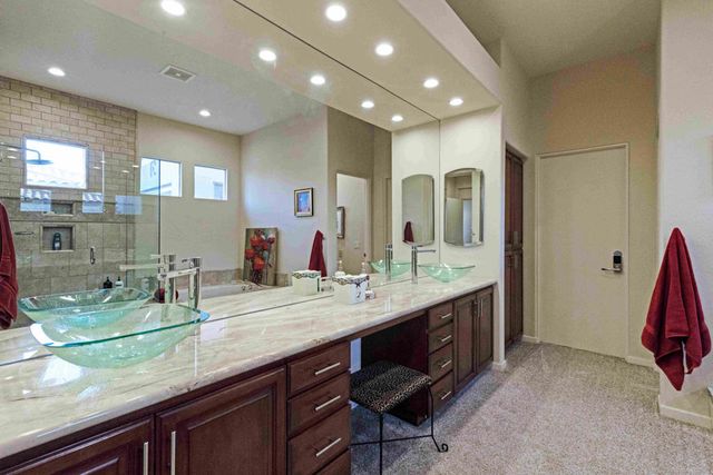 413 White Horse Trail, Palm Desert, CA 92211