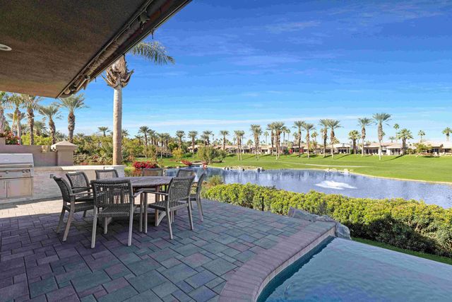 413 White Horse Trail, Palm Desert, CA 92211