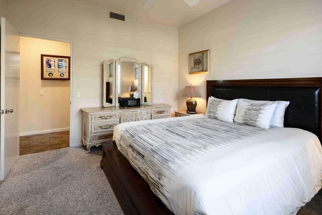 413 White Horse Trail, Palm Desert, CA 92211