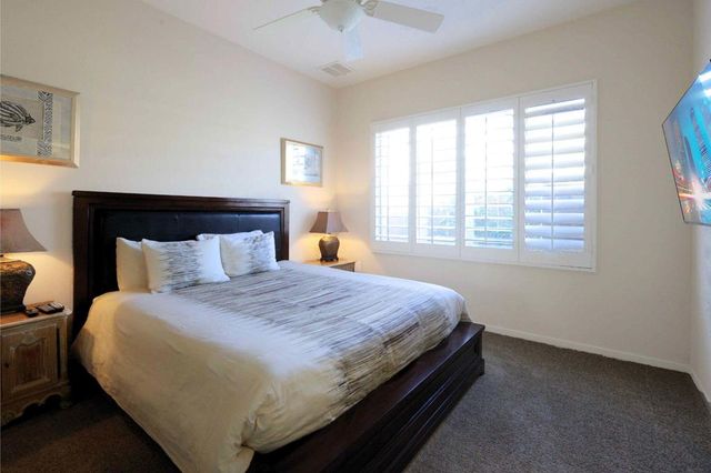 413 White Horse Trail, Palm Desert, CA 92211