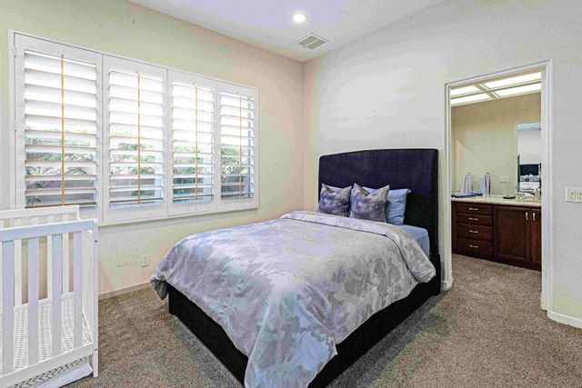 413 White Horse Trail, Palm Desert, CA 92211