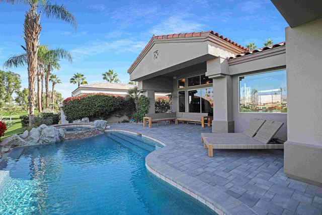 413 White Horse Trail, Palm Desert, CA 92211