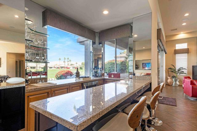 413 White Horse Trail, Palm Desert, CA 92211