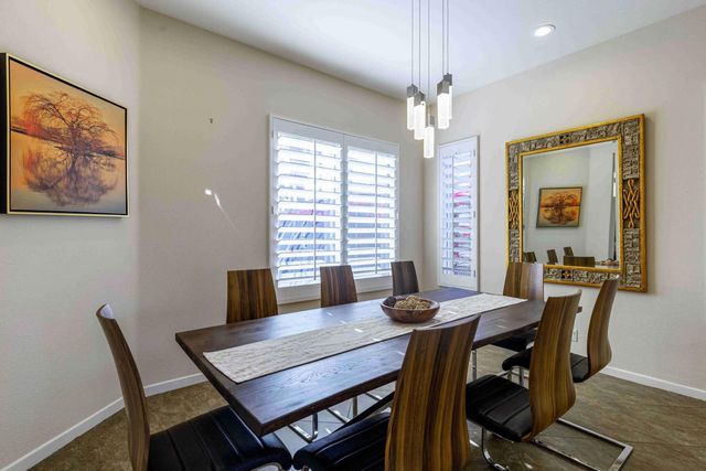 413 White Horse Trail, Palm Desert, CA 92211