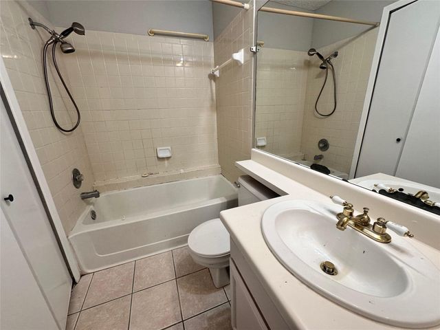 1411 Gracy Farms LN 102, Austin, TX 78758