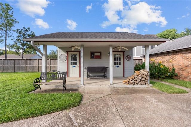 1016 Glenshannon Avenue, Friendswood, TX 77546