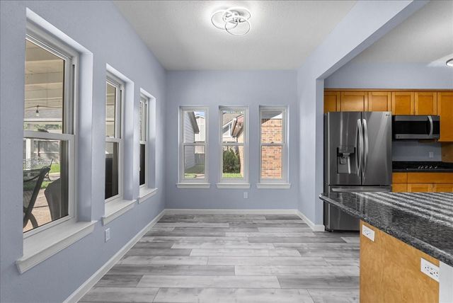 1016 Glenshannon Avenue, Friendswood, TX 77546