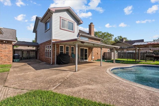 1016 Glenshannon Avenue, Friendswood, TX 77546