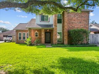 1016 Glenshannon Avenue, Friendswood, TX 77546