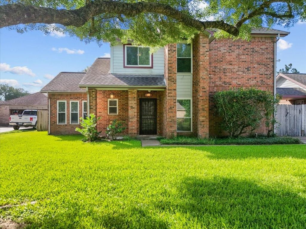 1016 Glenshannon Avenue, Friendswood, TX 77546