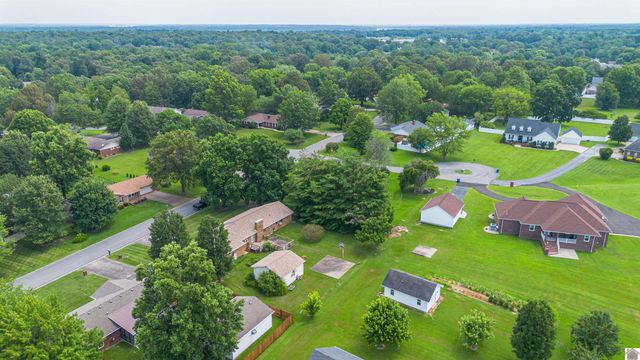 404 Drawbridge Trace, Paducah, KY 42003