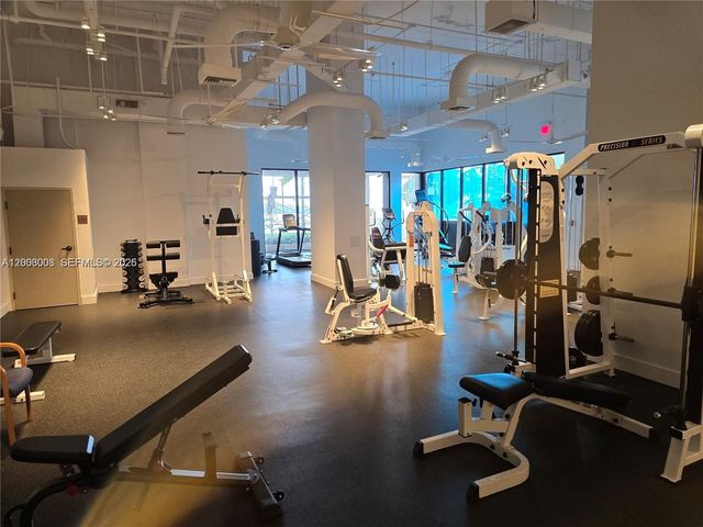 11113 Biscayne Blvd 1256, Miami, FL 33181