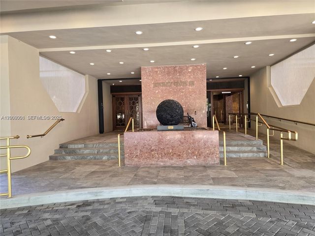 11113 Biscayne Blvd 1256, Miami, FL 33181