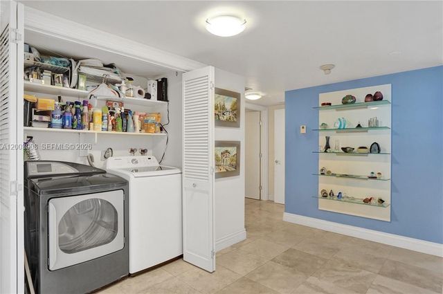 11113 Biscayne Blvd 1256, Miami, FL 33181