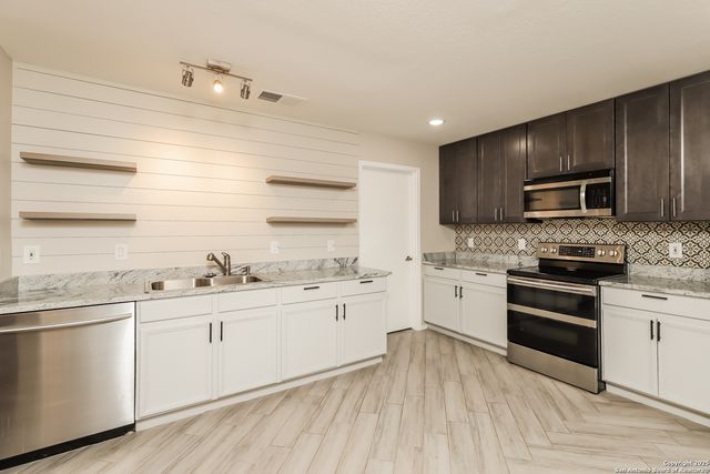 11042 Stagwood Pass, San Antonio, TX 78254