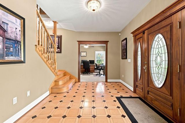180 Rainbow Valley Ln, Newcastle, CA 95658