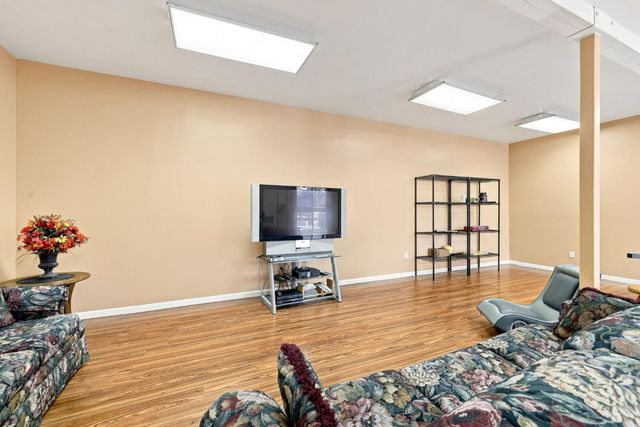 180 Rainbow Valley Ln, Newcastle, CA 95658