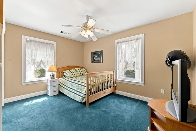 180 Rainbow Valley Ln, Newcastle, CA 95658