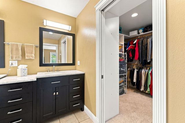 180 Rainbow Valley Ln, Newcastle, CA 95658