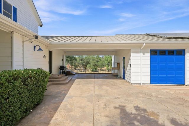 180 Rainbow Valley Ln, Newcastle, CA 95658