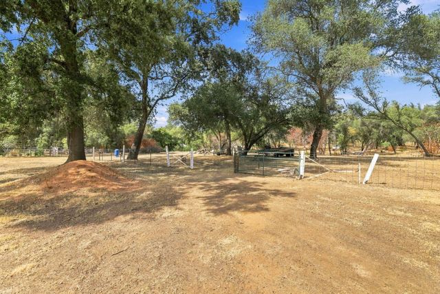 180 Rainbow Valley Ln, Newcastle, CA 95658