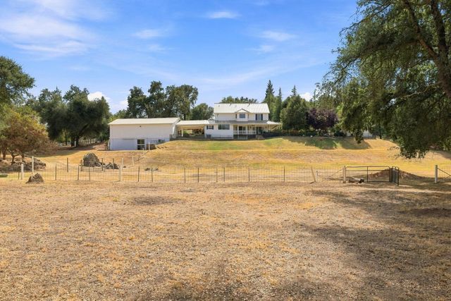 180 Rainbow Valley Ln, Newcastle, CA 95658