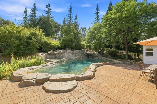180 Rainbow Valley Ln, Newcastle, CA 95658